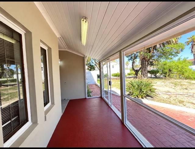 3 BEDROOM HOUSE FOR SALE IN PORT OWEN